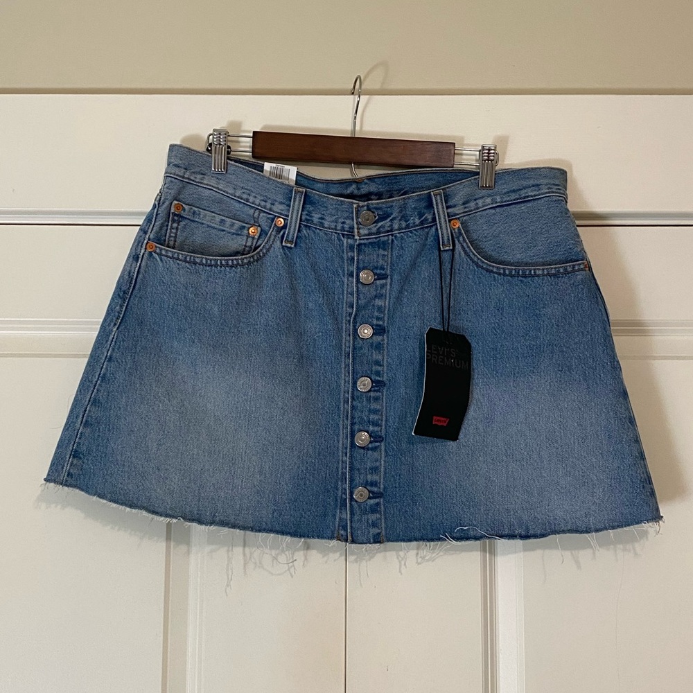 Levi Premium Skirt